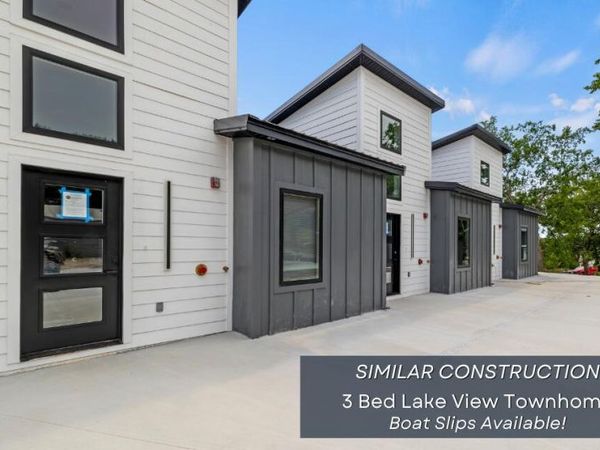 220 Vacation Lane, Unit 4, Reeds Spring, MO 65737