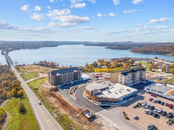 74 Bridgewater Loop, Unit #2, Kimberling City, MO 65686