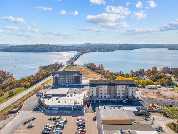 74 Bridgewater Loop, Unit #4, Kimberling City, MO 65686