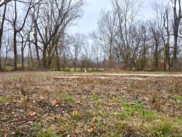 2812 W North Street , Springfield, MO 65803