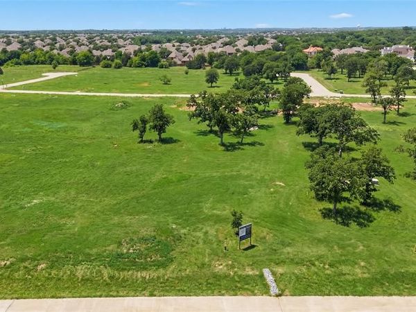 718 Sutton Lane, Copper Canyon, TX 76226