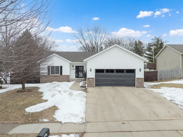 502 Maplebrook Drive NE, Stewartville, MN 55976