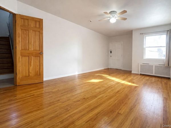 76-30 172nd Street , Fresh Meadows, NY 11366