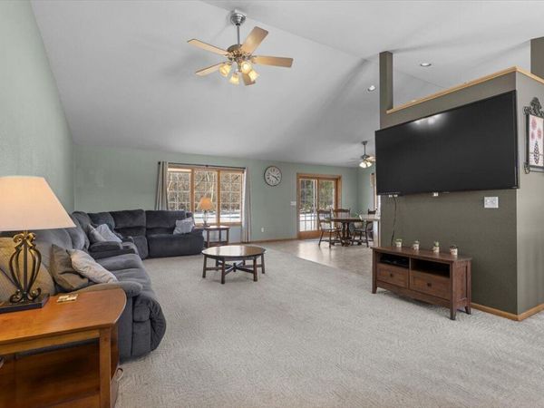 612 Bobolink LANE, Cascade, WI 53011