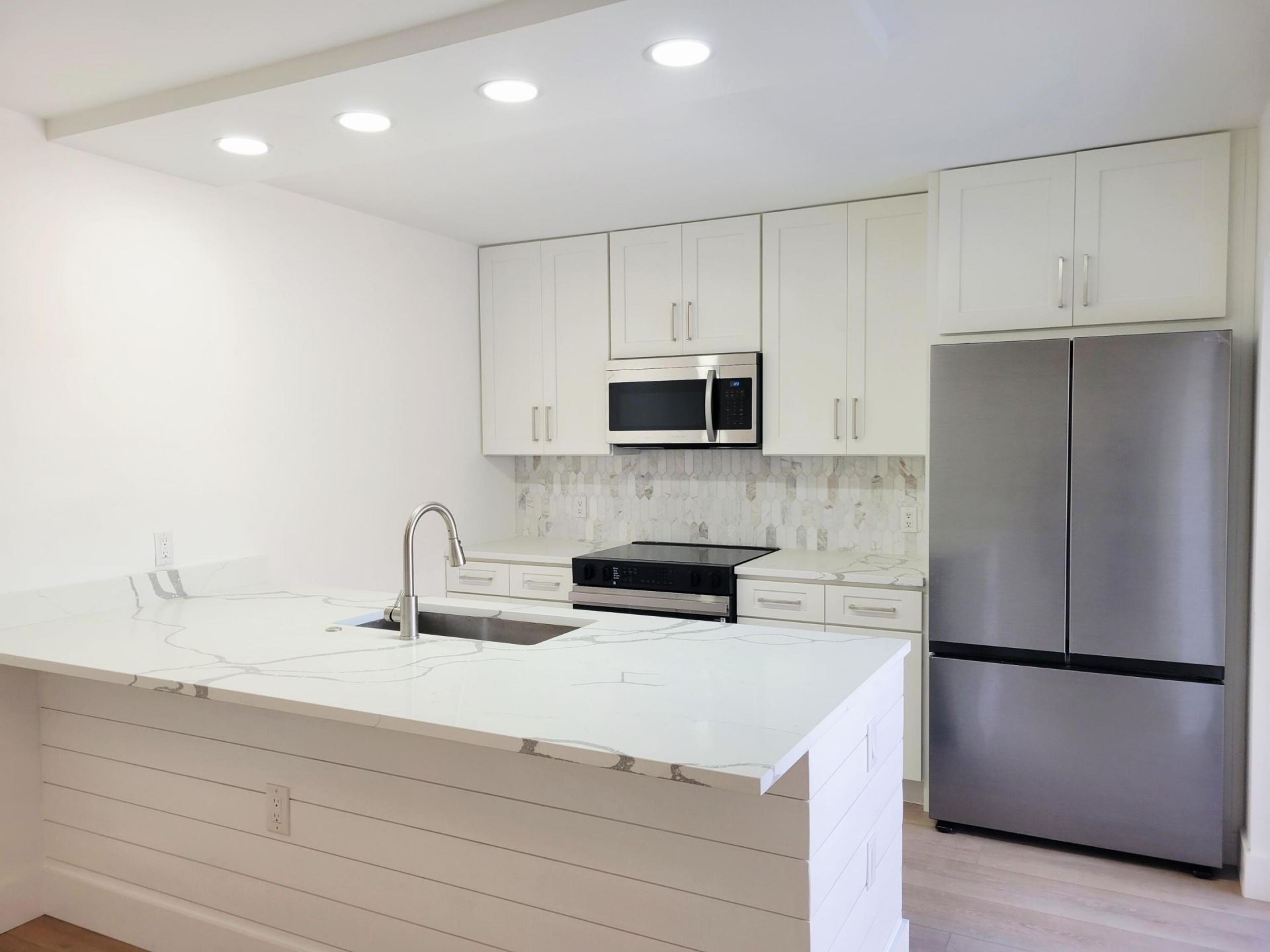 201 2nd Way, West Palm Beach, FL 33407 Photo