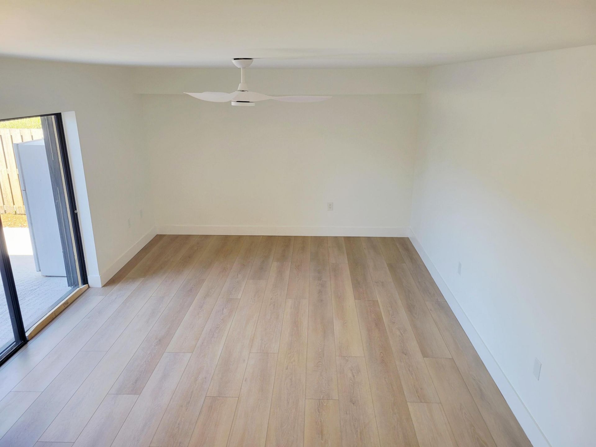 201 2nd Way, West Palm Beach, FL 33407 Photo