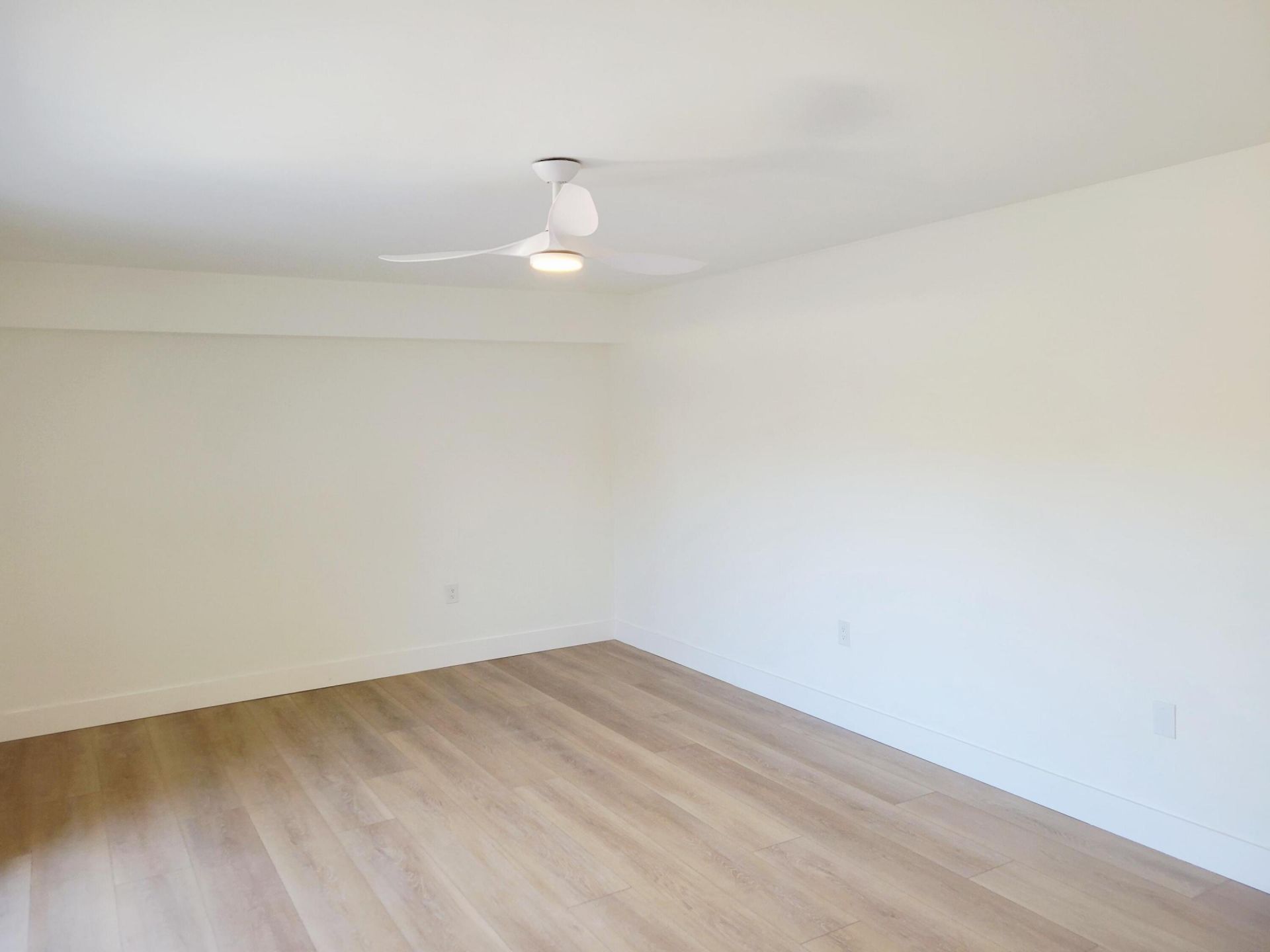 201 2nd Way, West Palm Beach, FL 33407 Photo