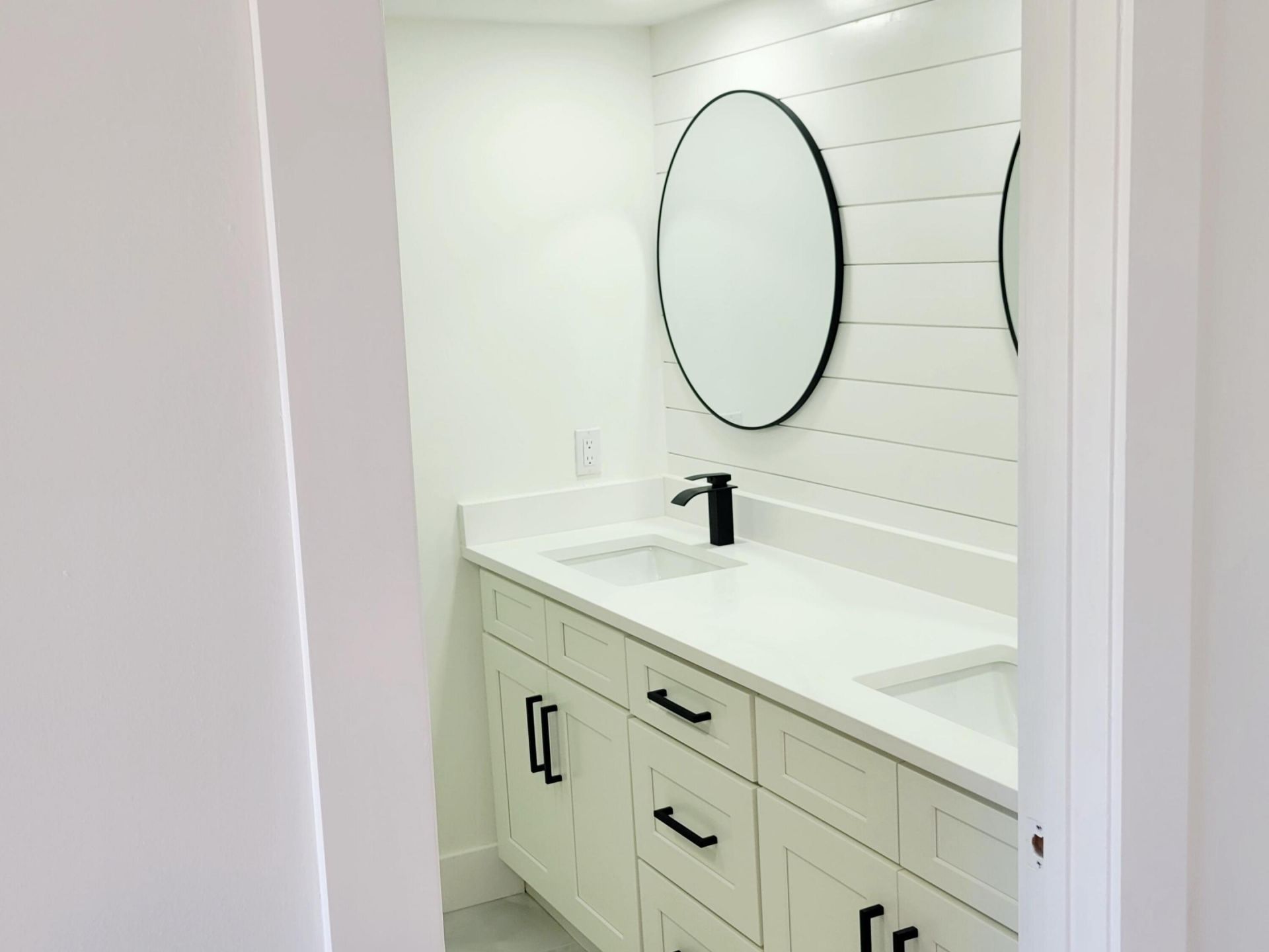 201 2nd Way, West Palm Beach, FL 33407 Photo