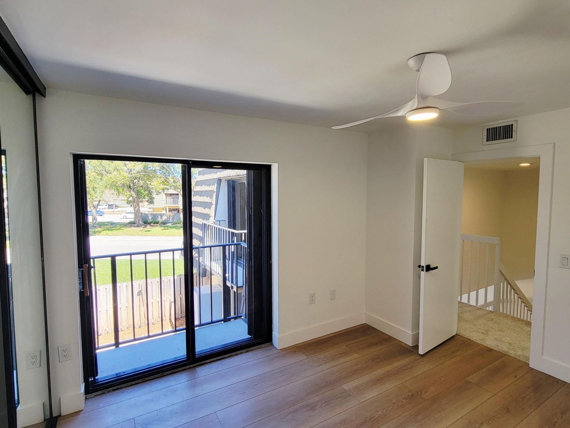 201 2nd Way, West Palm Beach, FL 33407 Photo