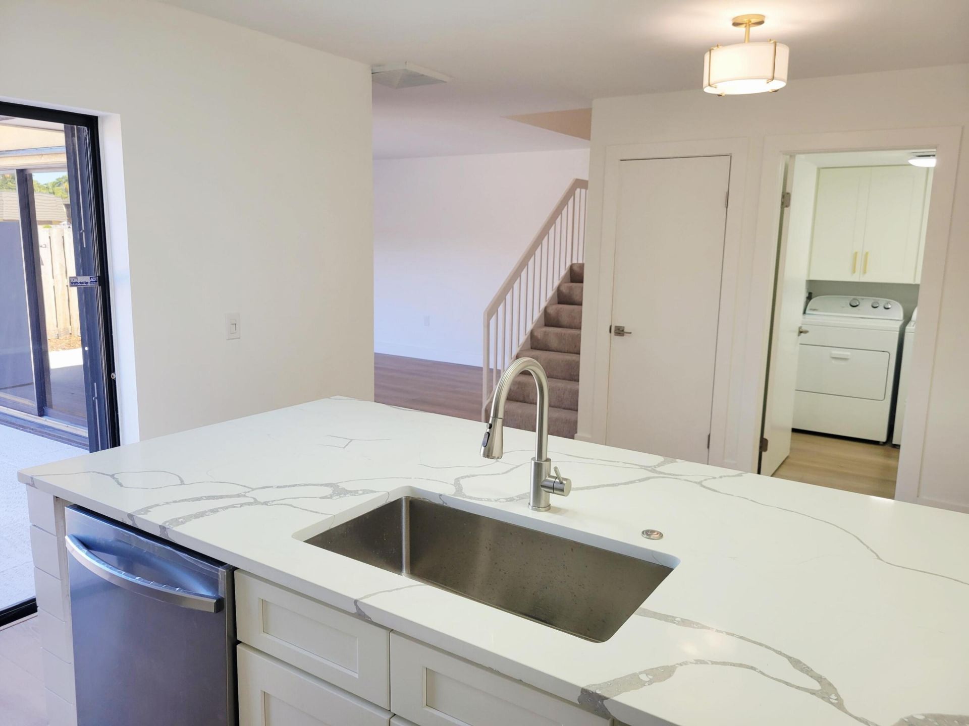 201 2nd Way, West Palm Beach, FL 33407 Photo