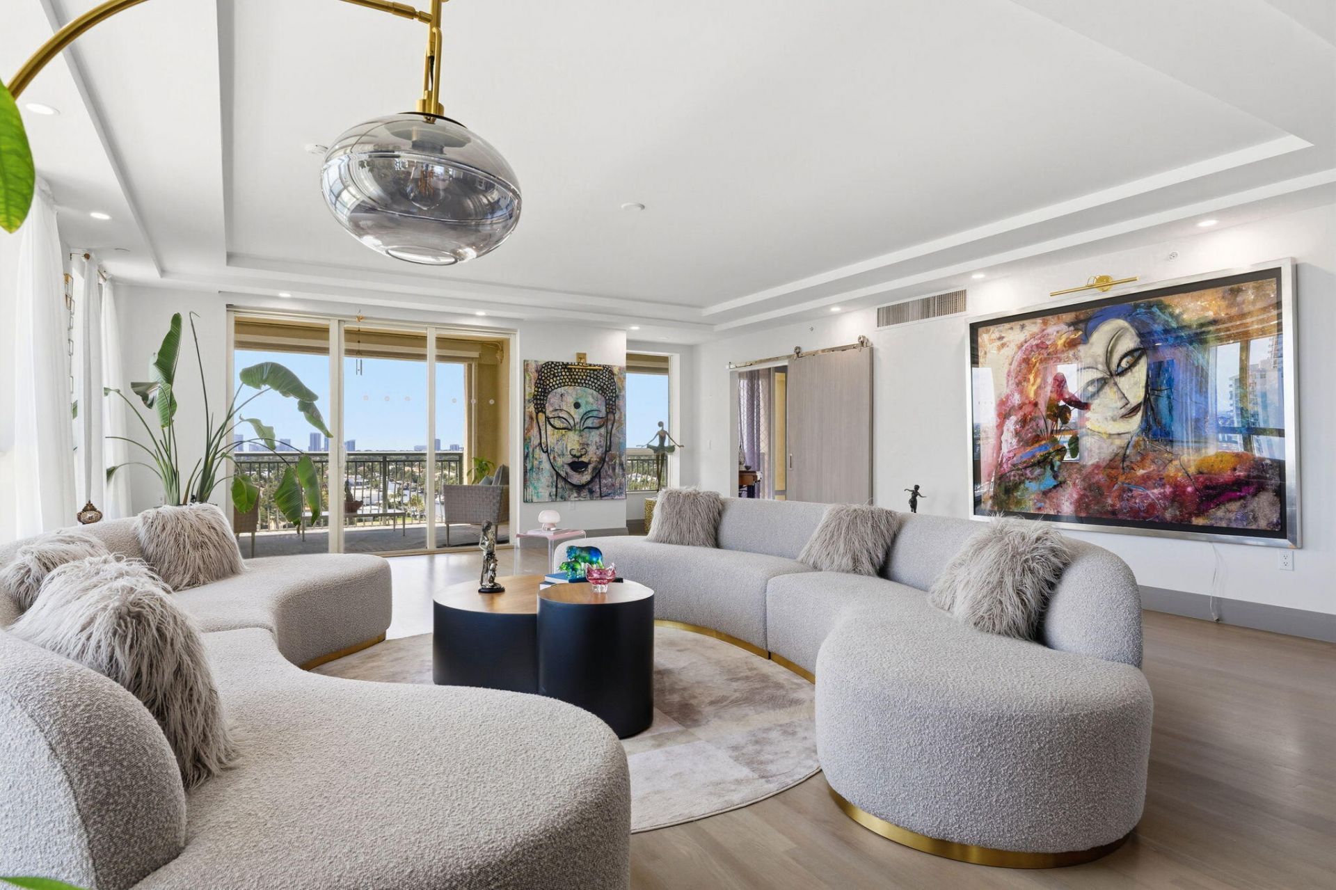 209 N Birch Road, Unit 1002, Fort Lauderdale, FL 33304 Photo