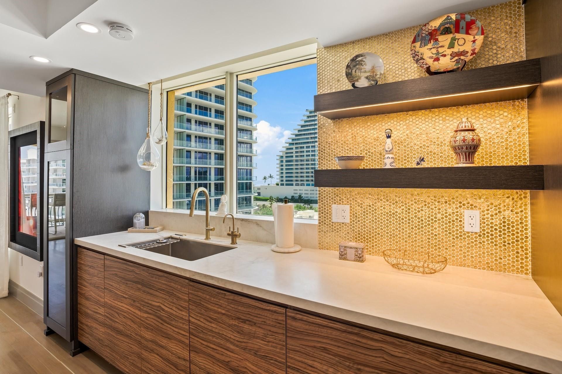 209 N Birch Road, Unit 1002, Fort Lauderdale, FL 33304 Photo