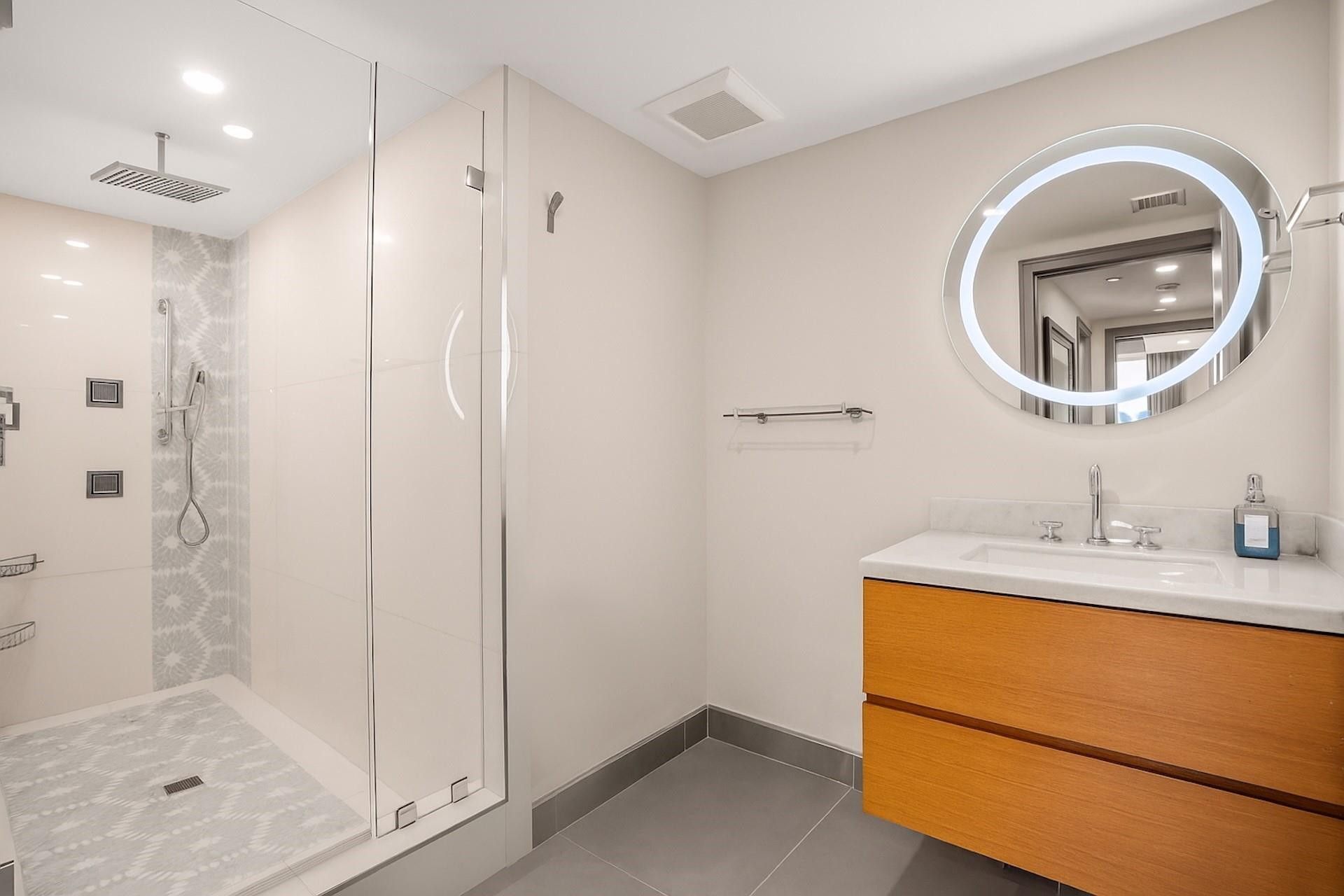 209 N Birch Road, Unit 1002, Fort Lauderdale, FL 33304 Photo