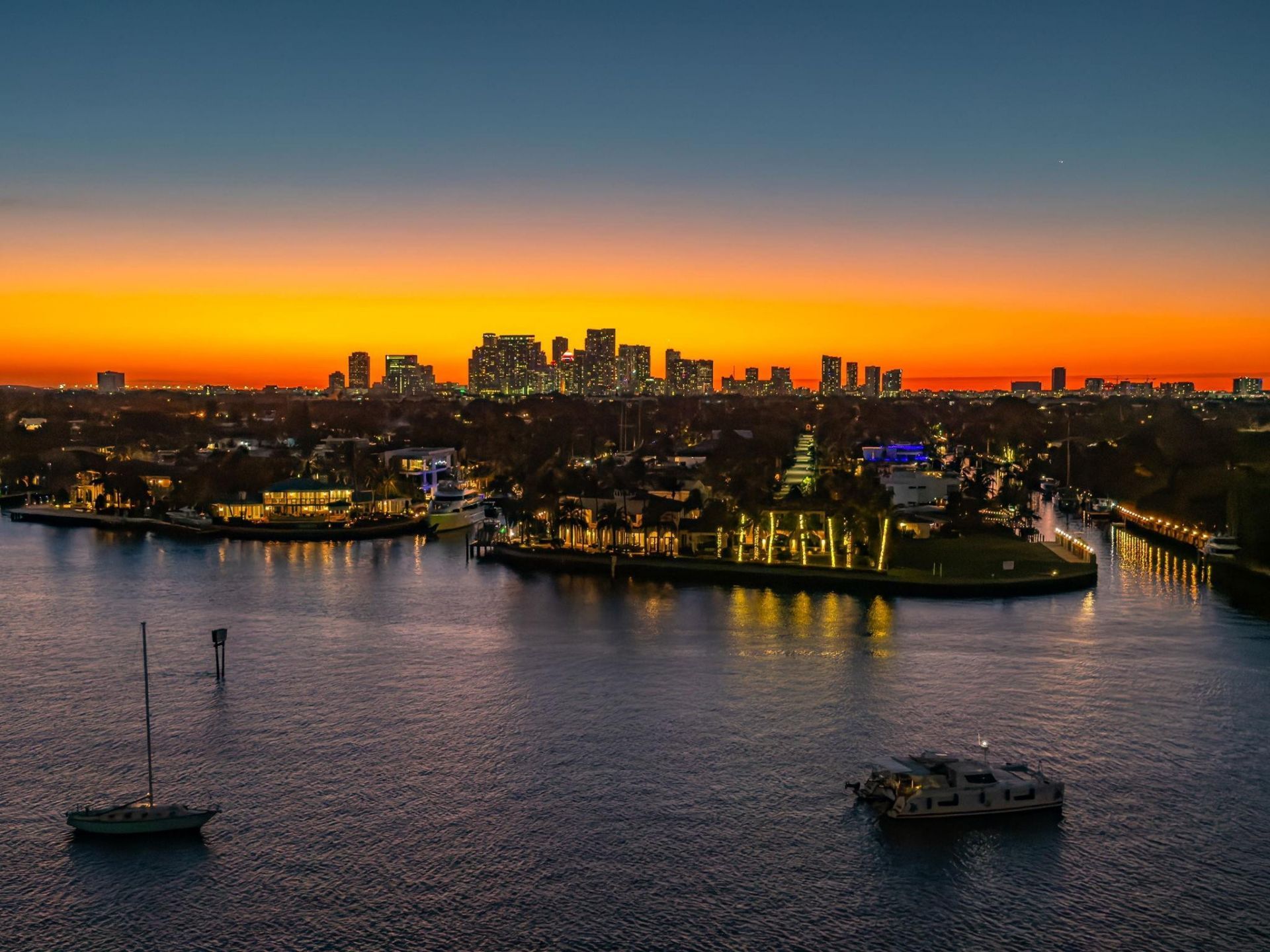 209 N Birch Road, Unit 1002, Fort Lauderdale, FL 33304 Photo