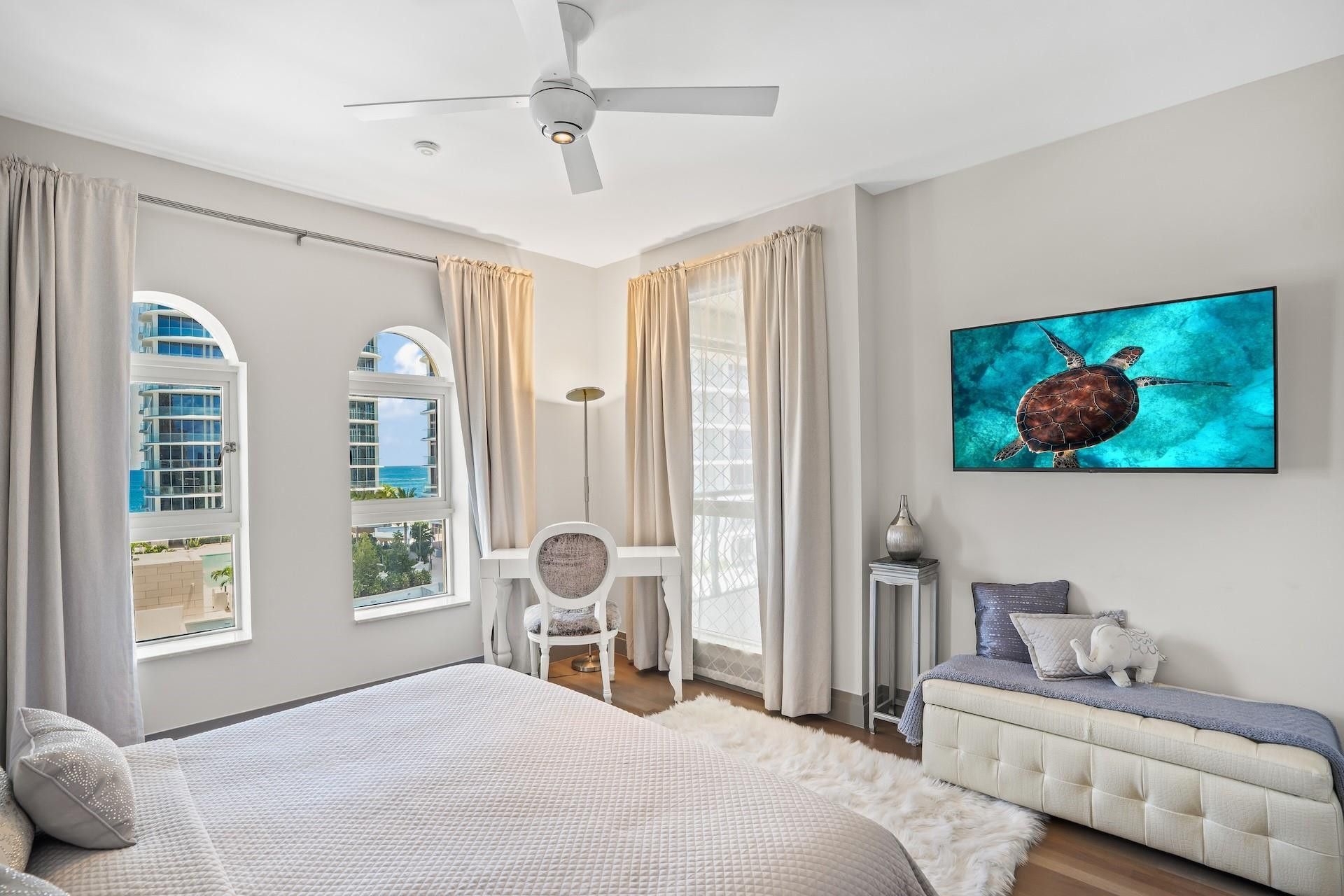 209 N Birch Road, Unit 1002, Fort Lauderdale, FL 33304 Photo