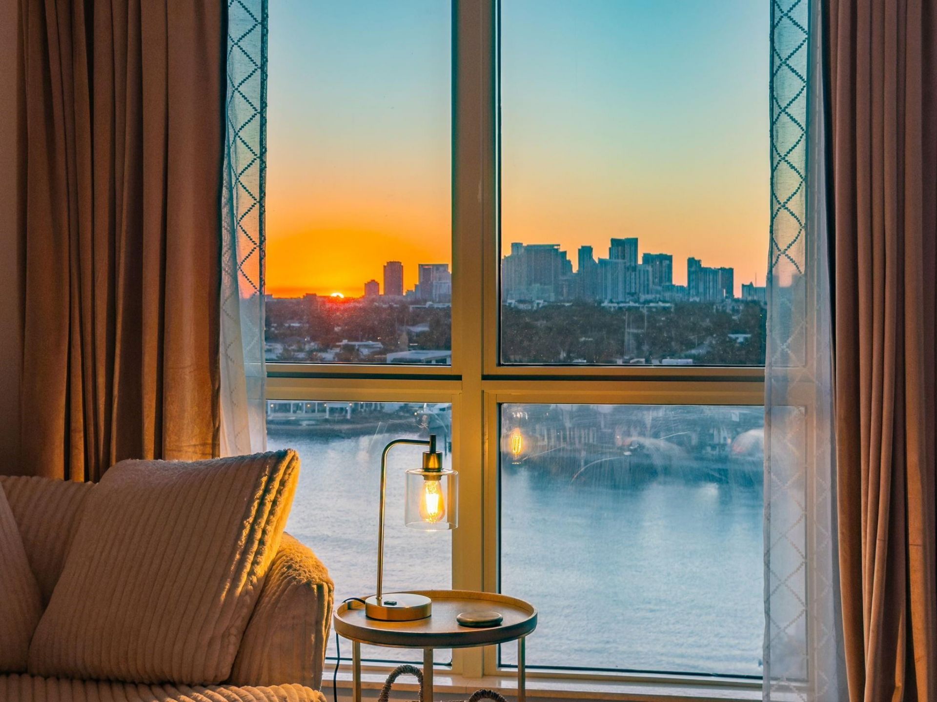 209 N Birch Road, Unit 1002, Fort Lauderdale, FL 33304 Photo