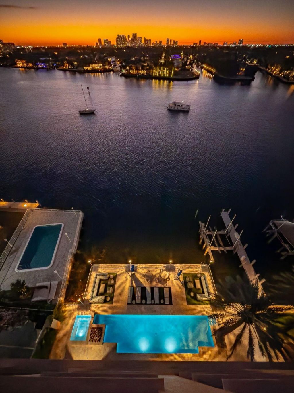 209 N Birch Road, Unit 1002, Fort Lauderdale, FL 33304 Photo