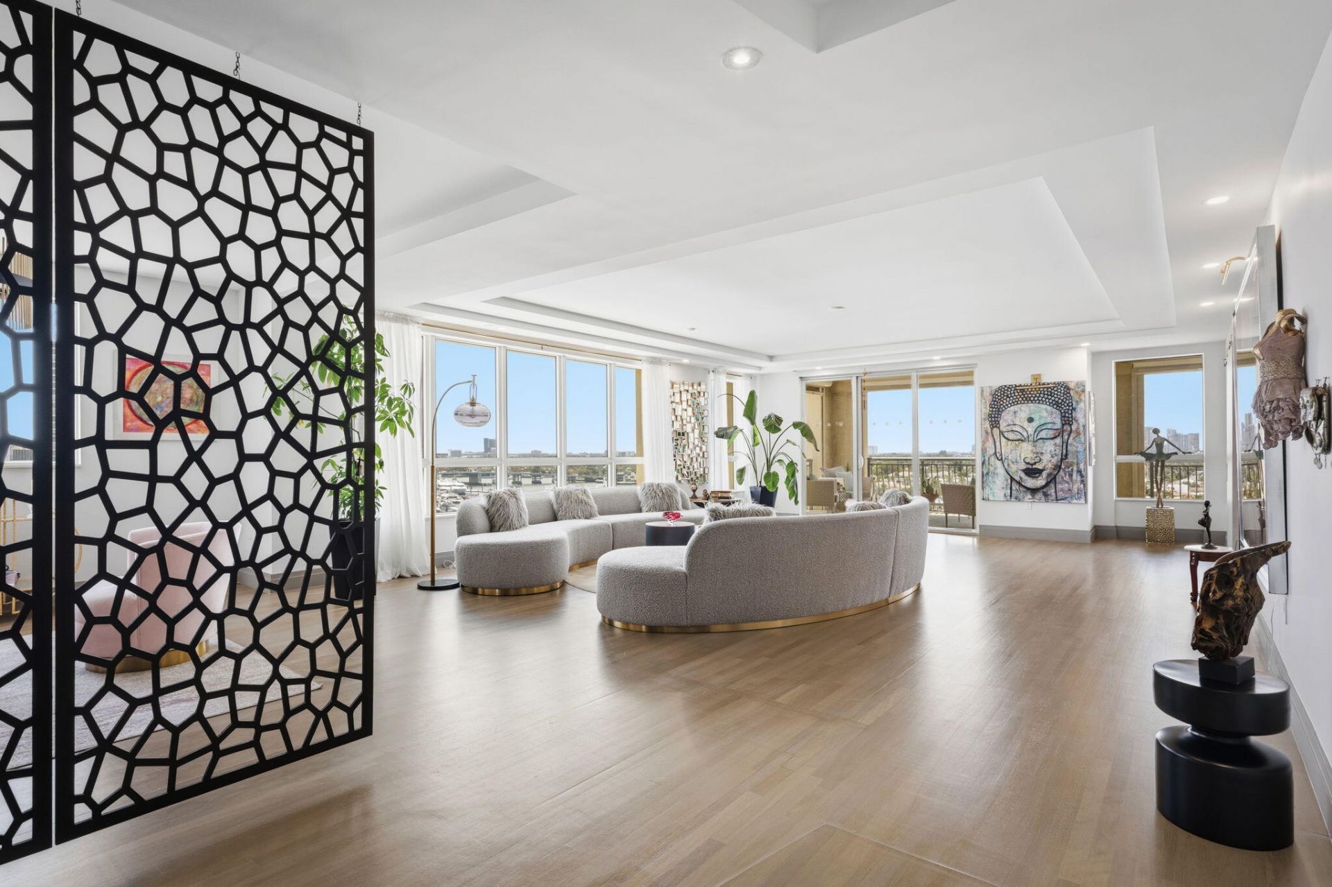 209 N Birch Road, Unit 1002, Fort Lauderdale, FL 33304 Photo