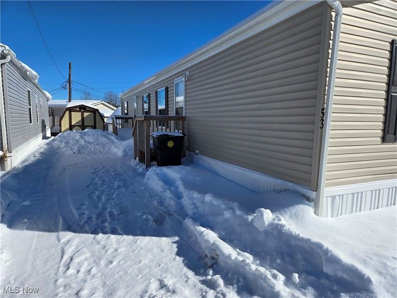 12860 Mayfield Road, Chardon, OH 44024 Photo 2