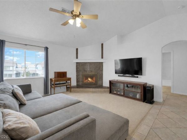 5330 Silvermist Court, Unit 202, Las Vegas, NV 89122