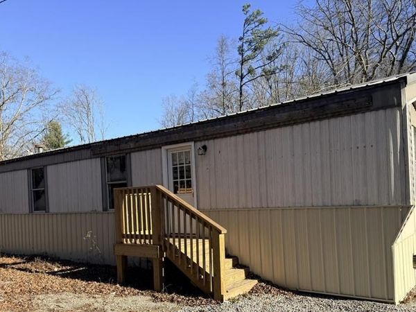 166 Maynard Rd, Jamestown, TN 38556