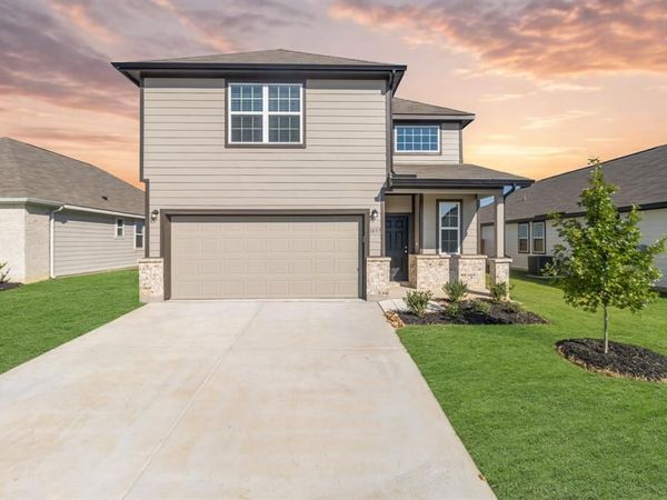 1033 Wind Drift Way, Fort Worth, TX 76131