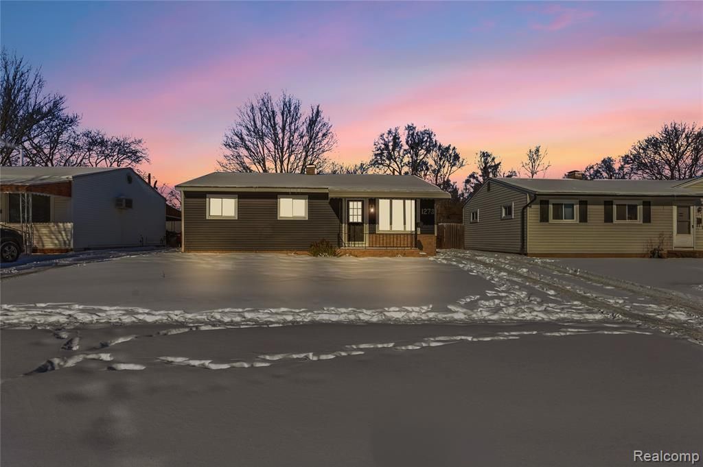 1273 Fall River Road, York Township, MI 48198 Main Photo