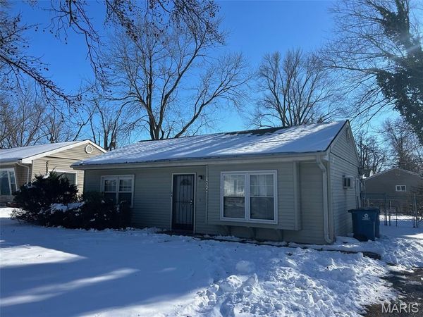 1224 Laredo Avenue , St Louis, MO 63138