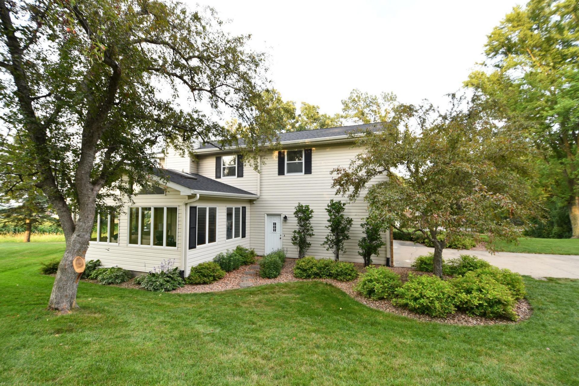 17849 Wedgewood Drive, Zumbrota, MN 55992