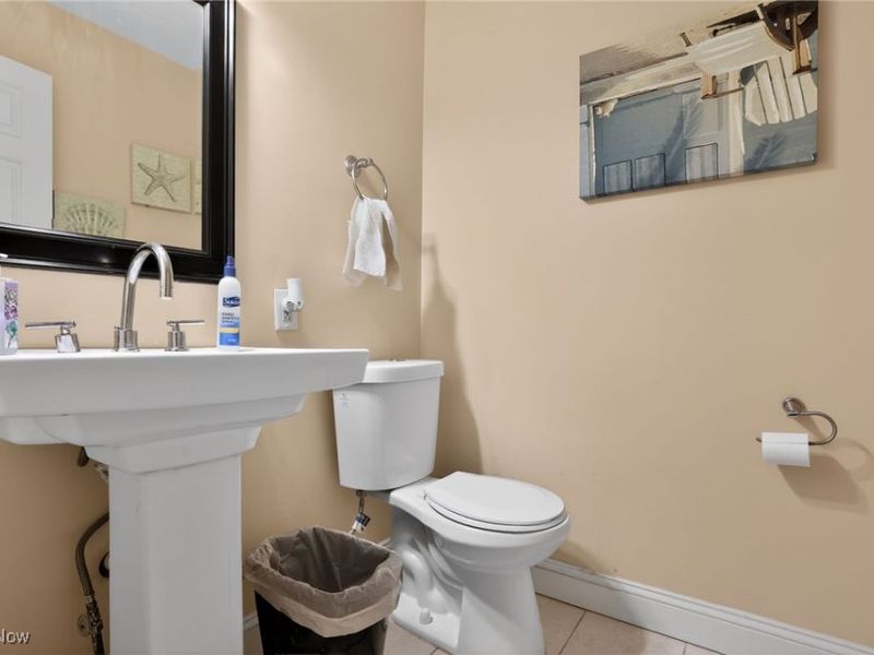 963 Morningstar Drive, Akron, OH 44307 Photo 11