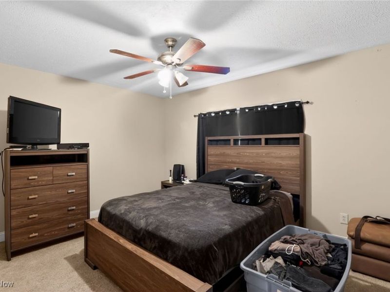 963 Morningstar Drive, Akron, OH 44307 Photo 6