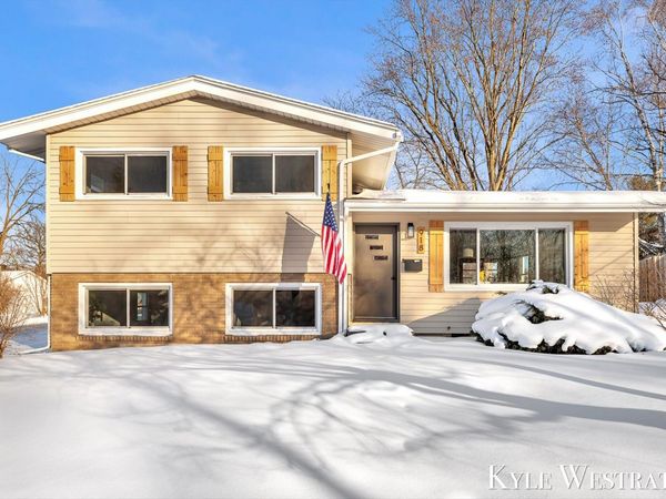 918 S Broas Street, Belding, MI 48809