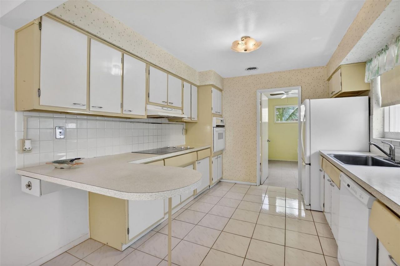 450 NW 12th Avenue, Boca Raton, FL 33486 Photo