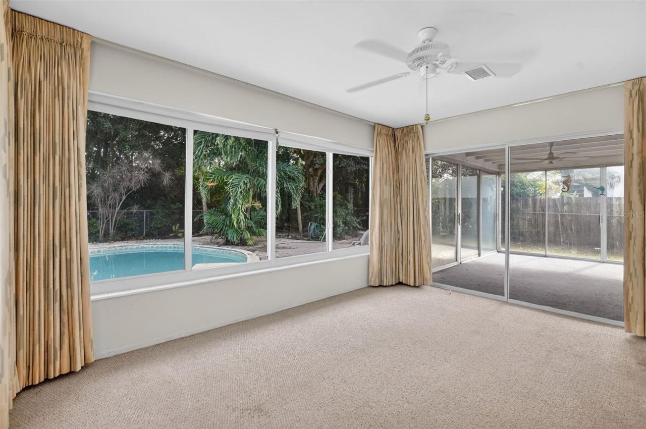 450 NW 12th Avenue, Boca Raton, FL 33486 Photo