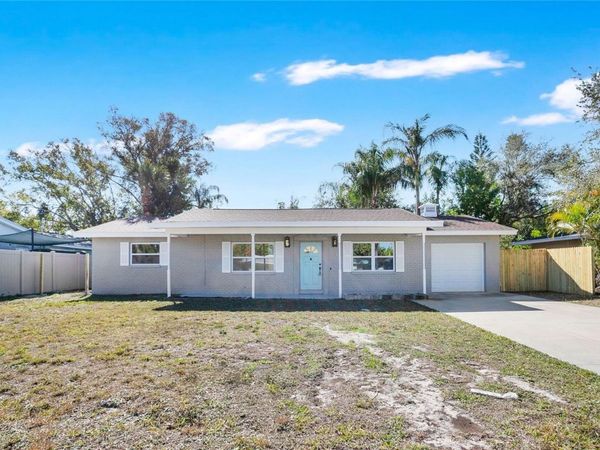 214 45TH AVENUE NE, ST PETERSBURG, FL 33703