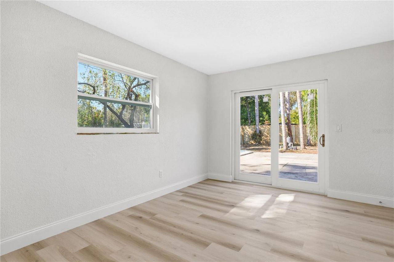 214 45th Avenue Ne, Saint Petersburg, FL 33703 Photo