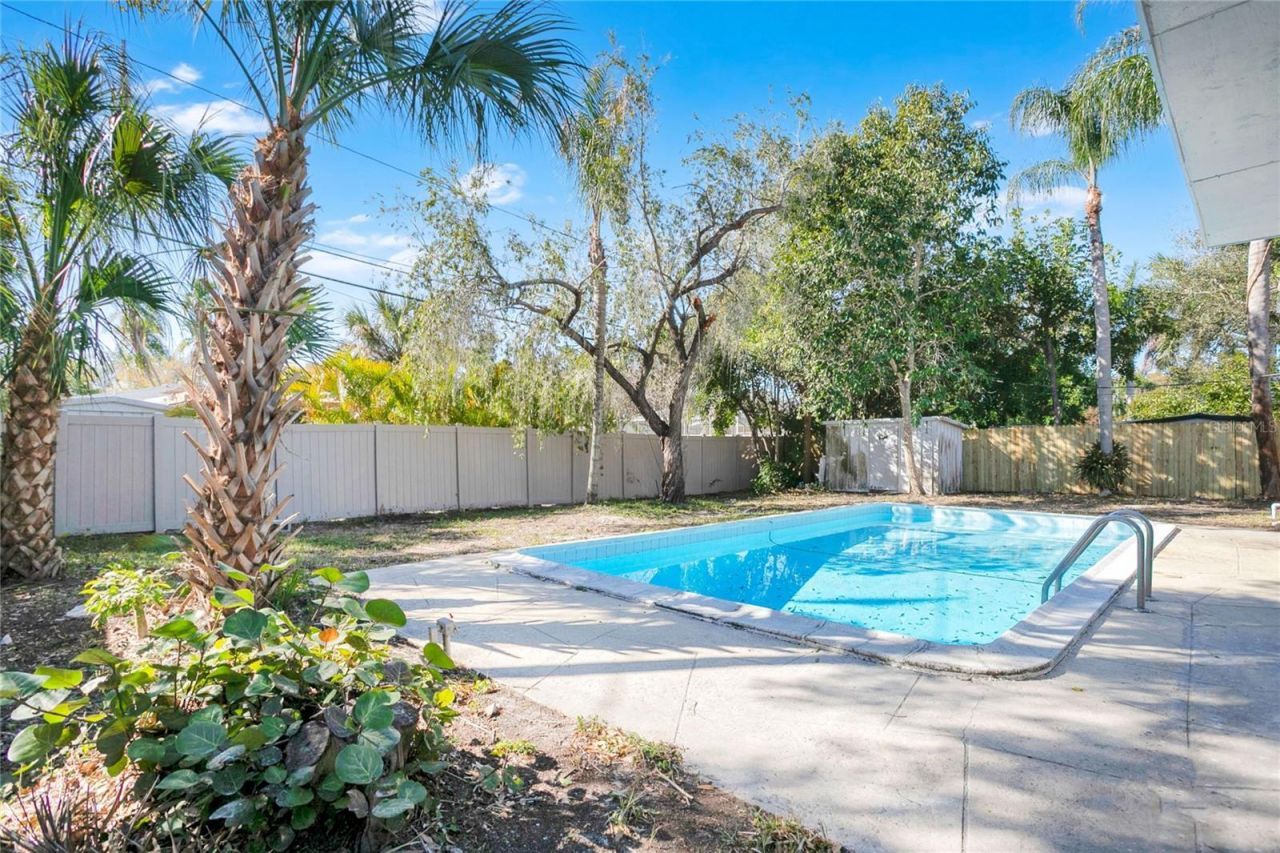 214 45th Avenue Ne, Saint Petersburg, FL 33703 Photo