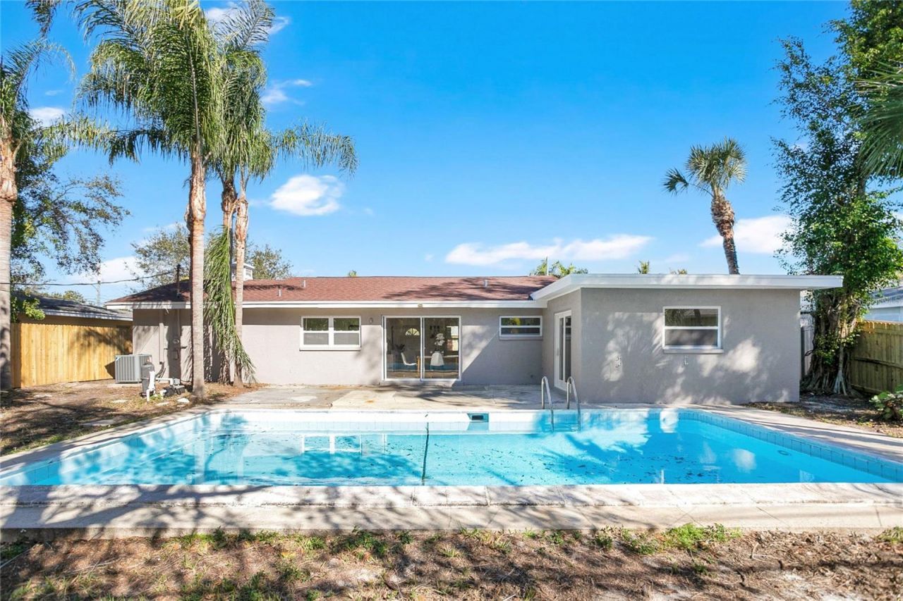 214 45th Avenue Ne, Saint Petersburg, FL 33703 Photo