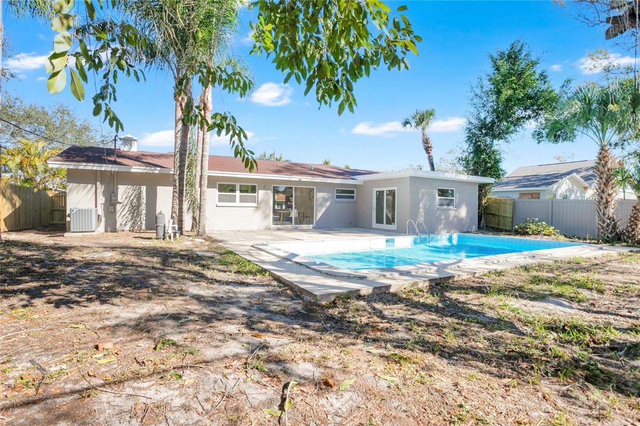 214 45th Avenue Ne, Saint Petersburg, FL 33703 Photo