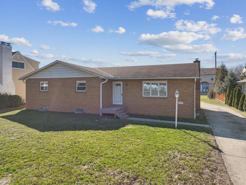 2691 Maplewood Drive, Columbus, OH 43231 Photo 1