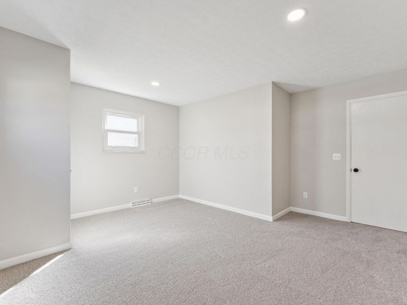 2691 Maplewood Drive, Columbus, OH 43231 Photo 24