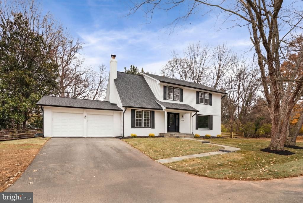 2678 Oakton Glen Drive, Vienna, VA 22181 Main Photo