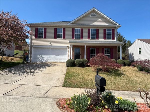 1968 8th Street Lane SE, Hickory, NC 28602