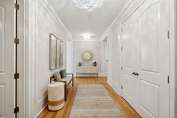 118 Fairbanks Oak Alley photo 4