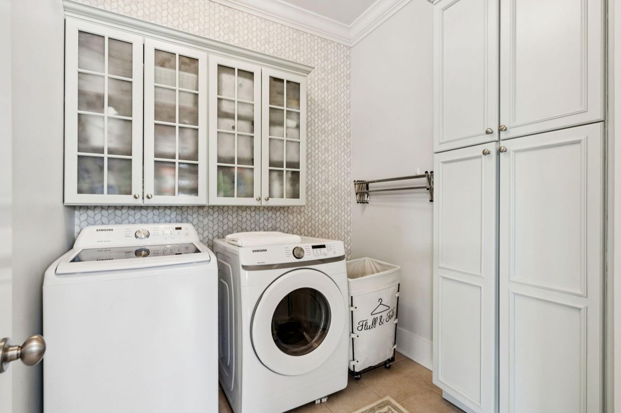 118 Fairbanks Oak Alley Photo 54