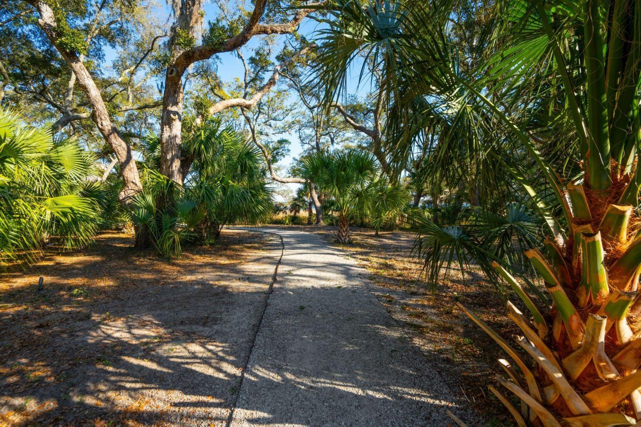 118 Fairbanks Oak Alley Photo 62