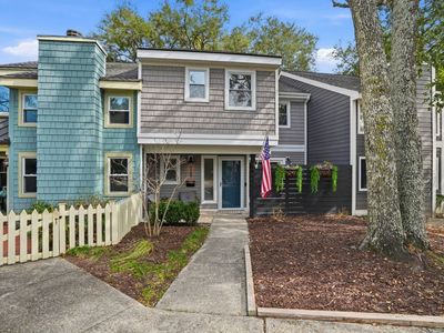 629 Bay Tree Court, Mount Pleasant, SC 29464