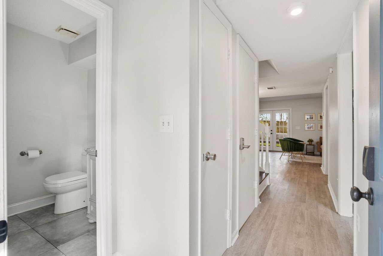 629 Bay Tree Court Photo 11