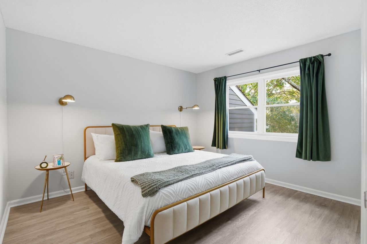 629 Bay Tree Court Photo 22