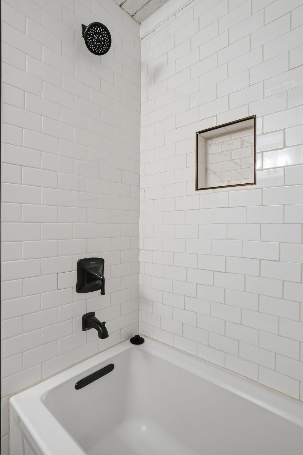 629 Bay Tree Court Photo 25